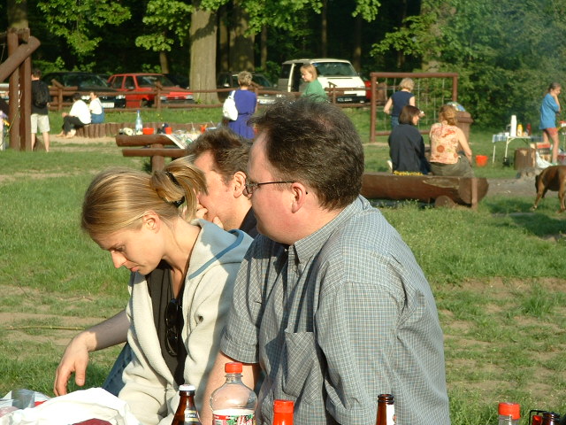 Jedni rabia jak sie patrzy, drudzy... patrza, jak sie rabie!